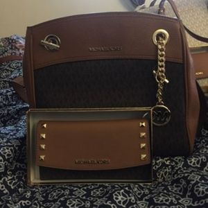 COACH&MICHAEL KORS  PURSES AND BACK PACKS
